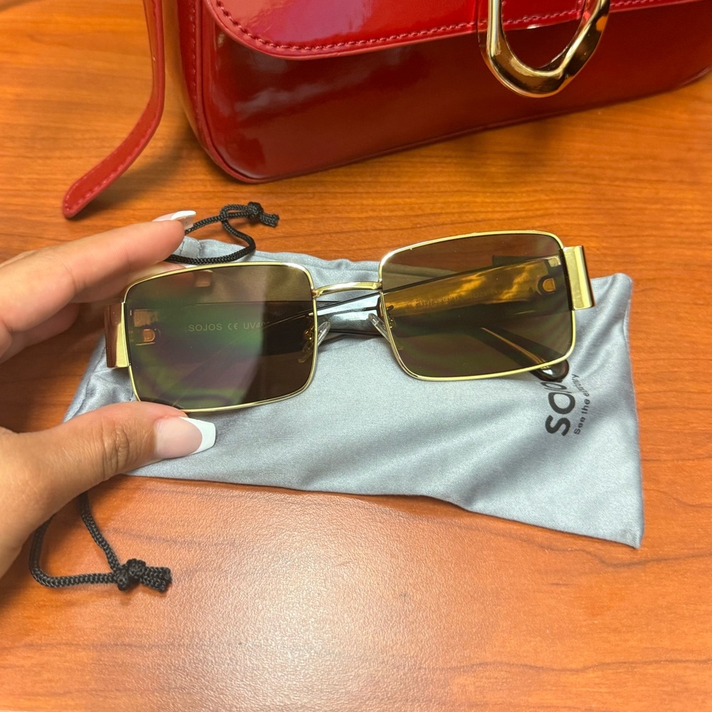 Women’s glasses